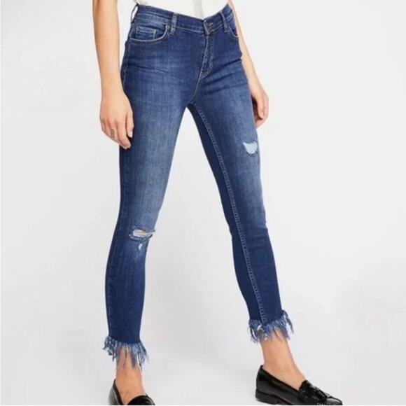 Free People Great Heights Distressed Jeans Size 29 - Picture 1 of 9